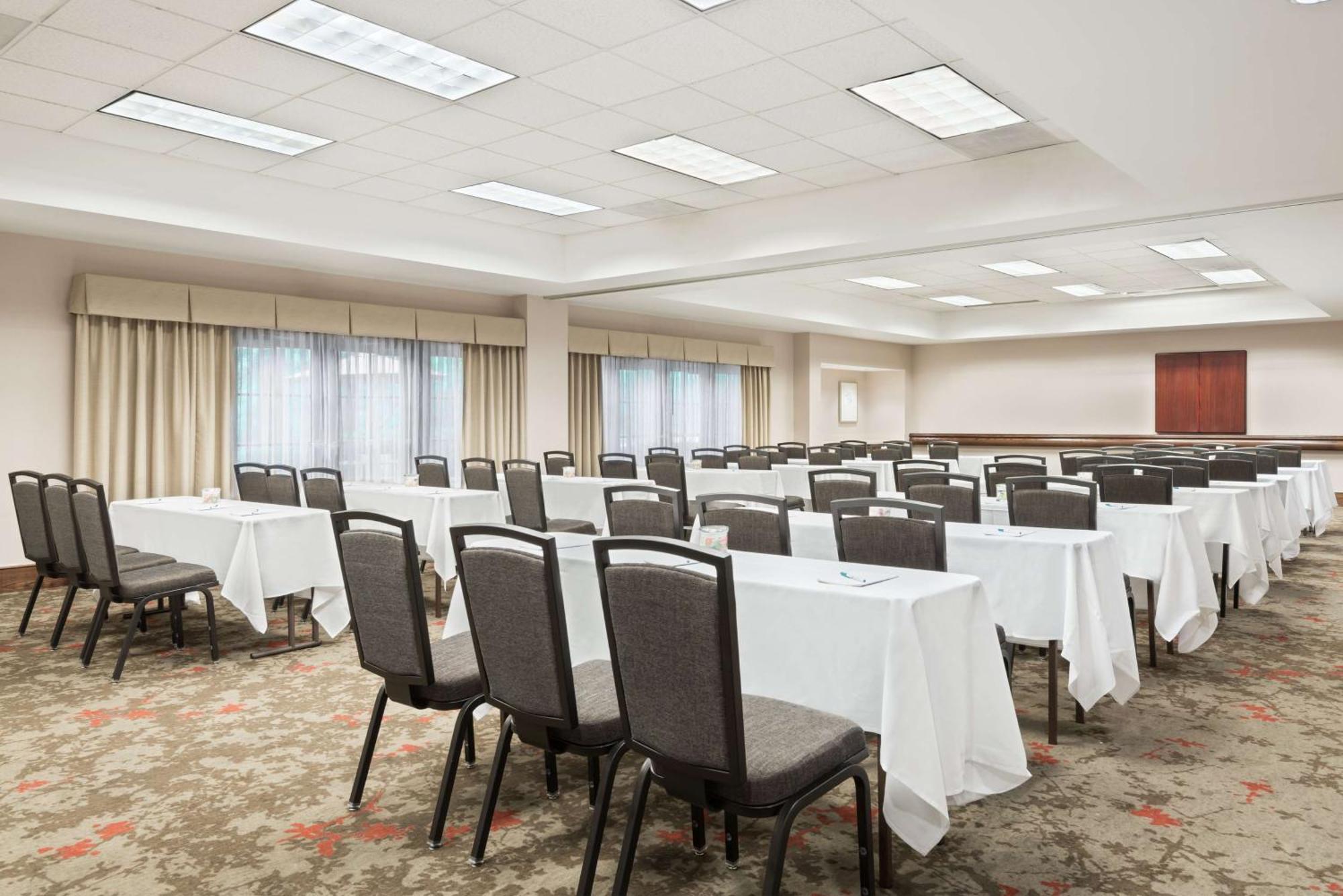 Homewood Suites By Hilton Raleigh/Crabtree Valley מראה חיצוני תמונה