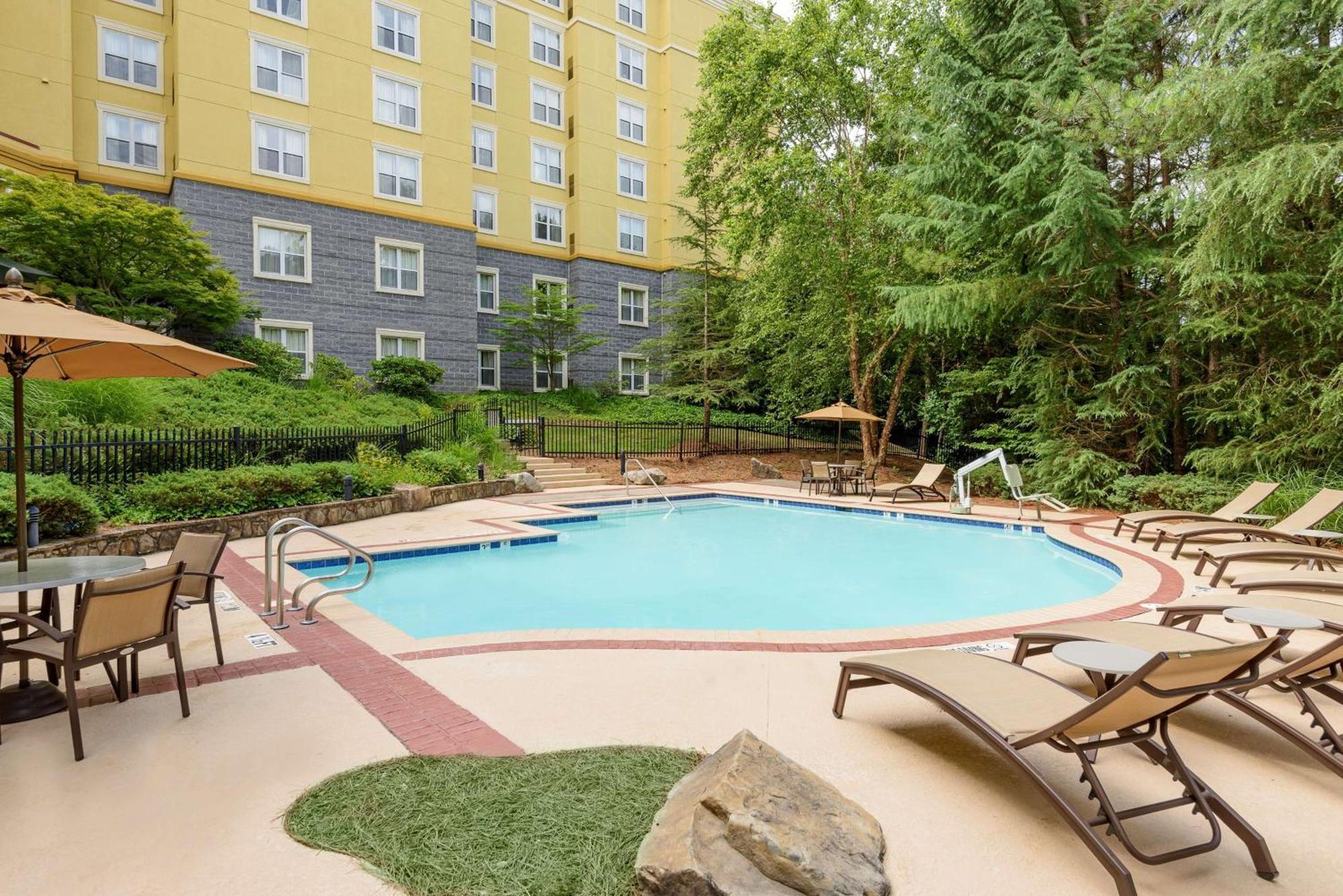 Homewood Suites By Hilton Raleigh/Crabtree Valley מראה חיצוני תמונה