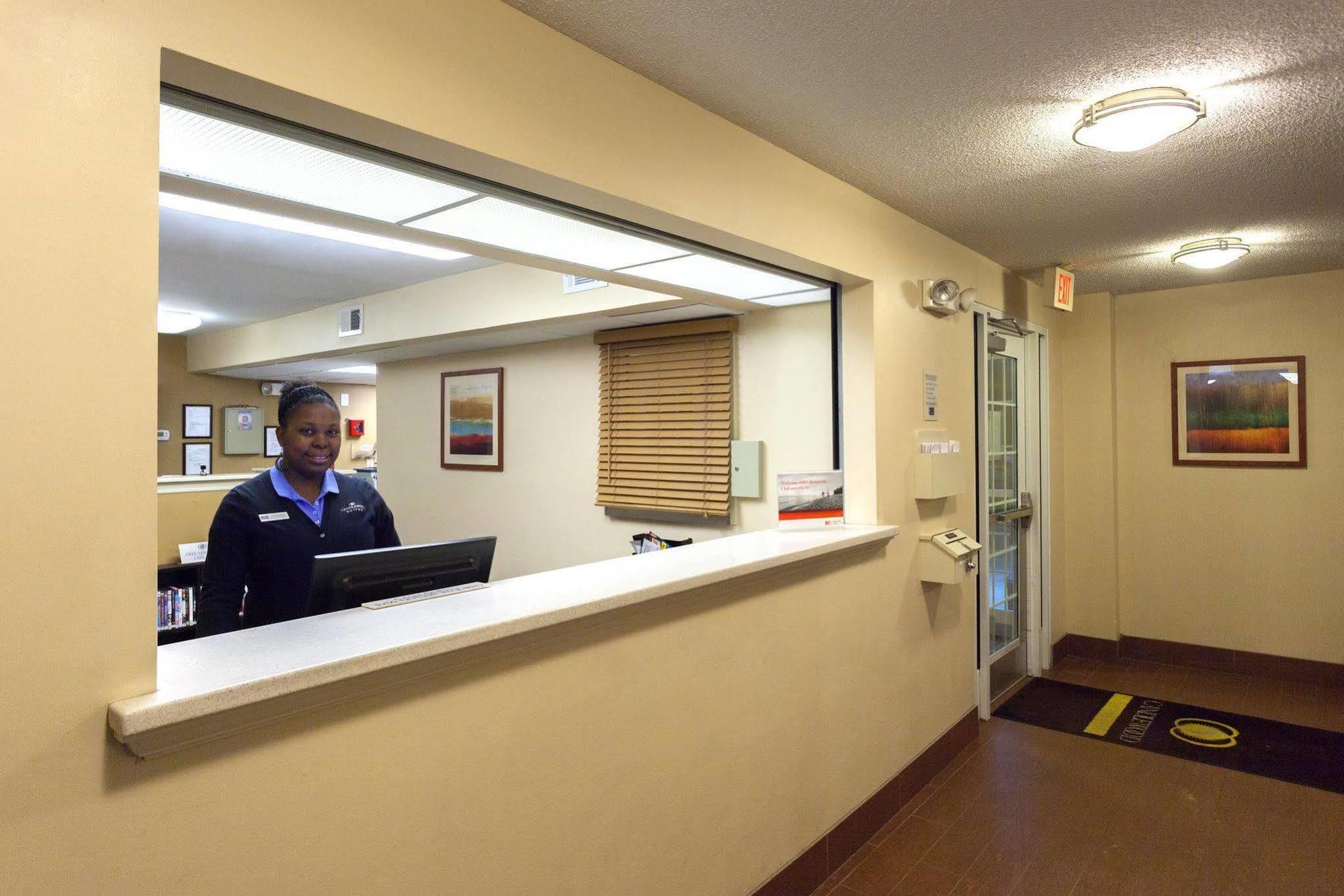 Homewood Suites By Hilton Raleigh/Crabtree Valley מראה חיצוני תמונה