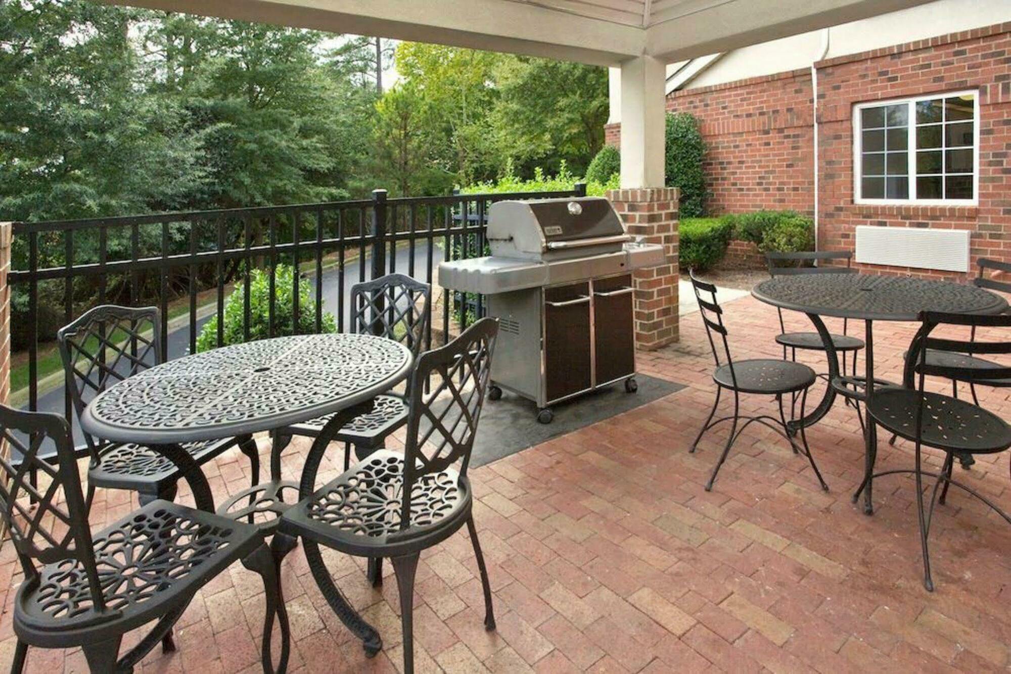 Homewood Suites By Hilton Raleigh/Crabtree Valley מראה חיצוני תמונה